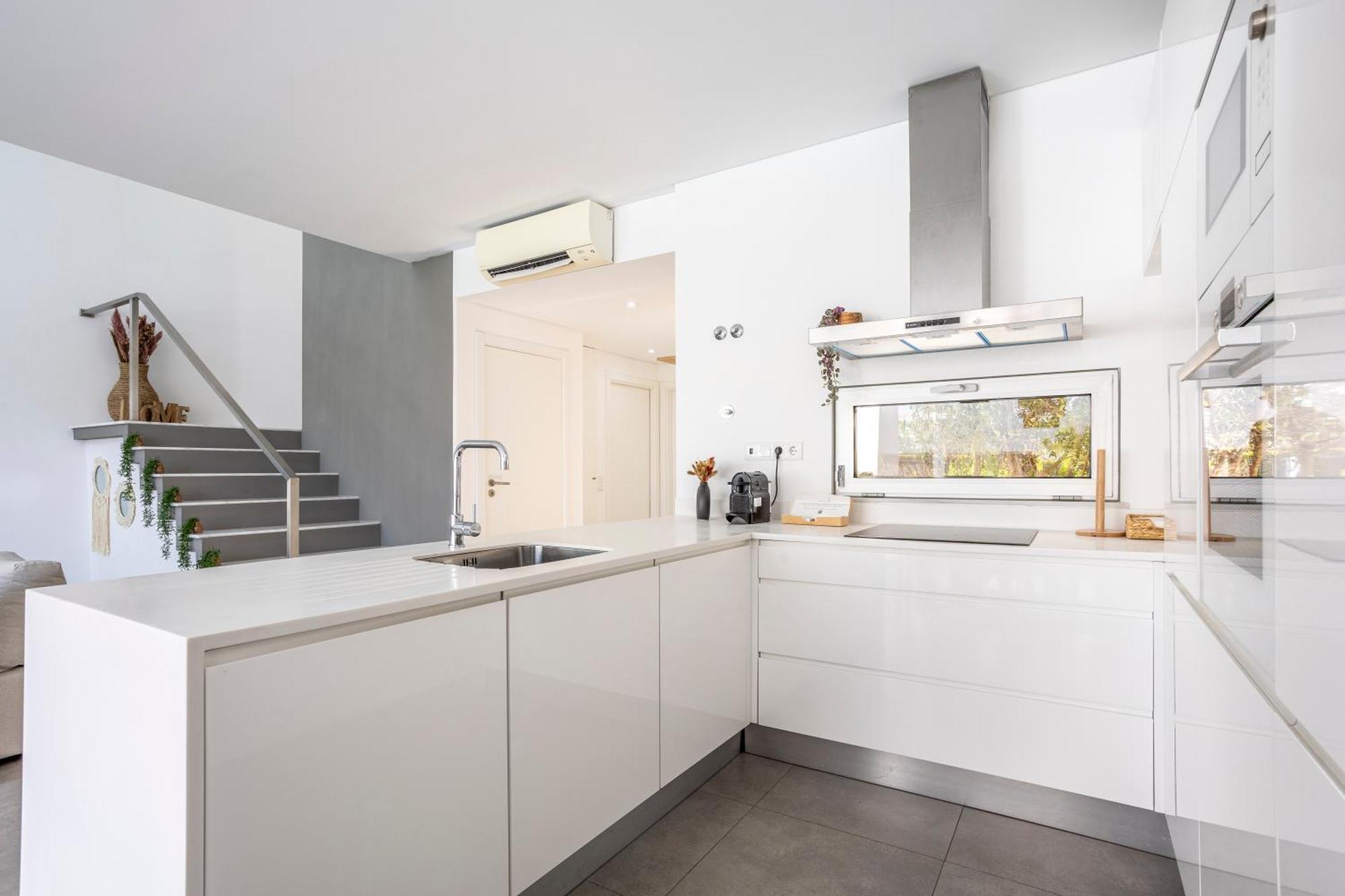 Stylish 3-bedroom Haven With A Private Pool Albufeira