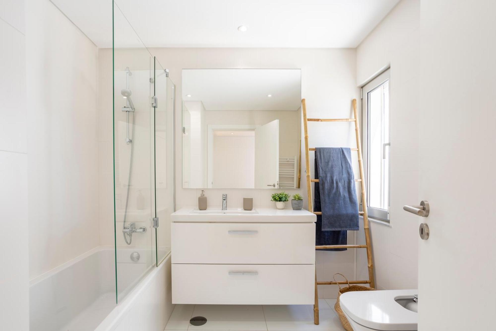Holiday home Stylish 3-bedroom Haven With A Private Pool *