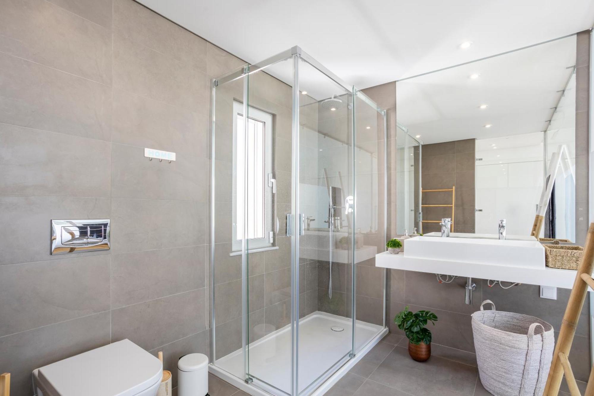 Holiday home Stylish 3-bedroom Haven With A Private Pool *